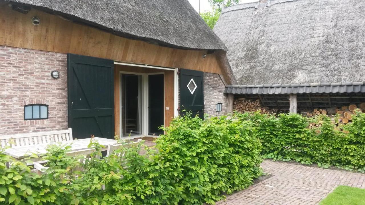 Gastenverblijf Lheederhof Двінґело Екстер'єр фото